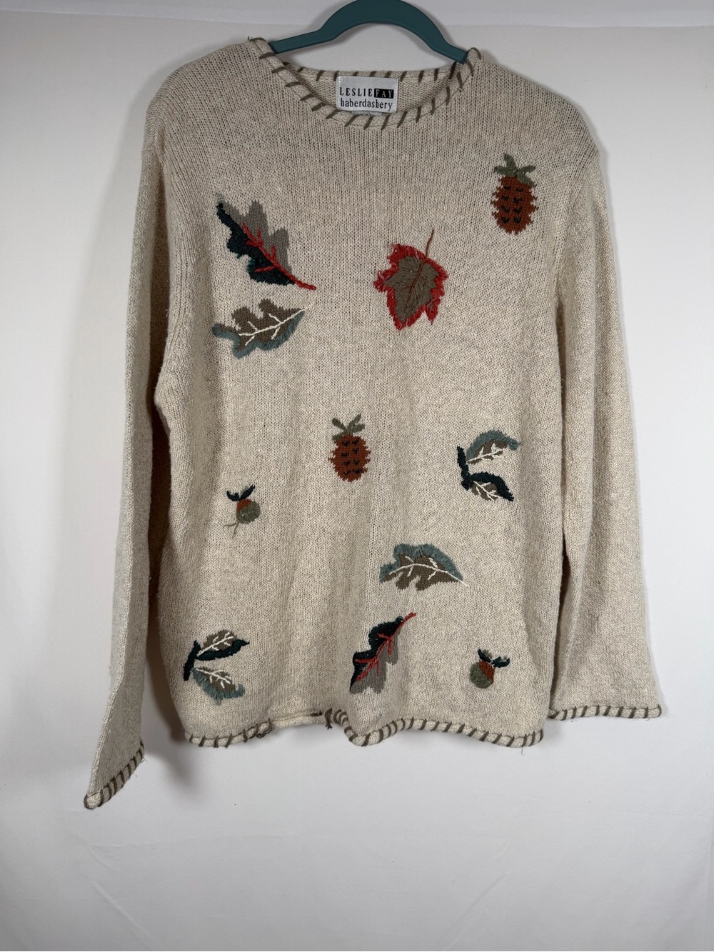Vintage Leslie Fay Cream Embroidered Novelty Leaf & Pinecone Sweater Fall Autumn